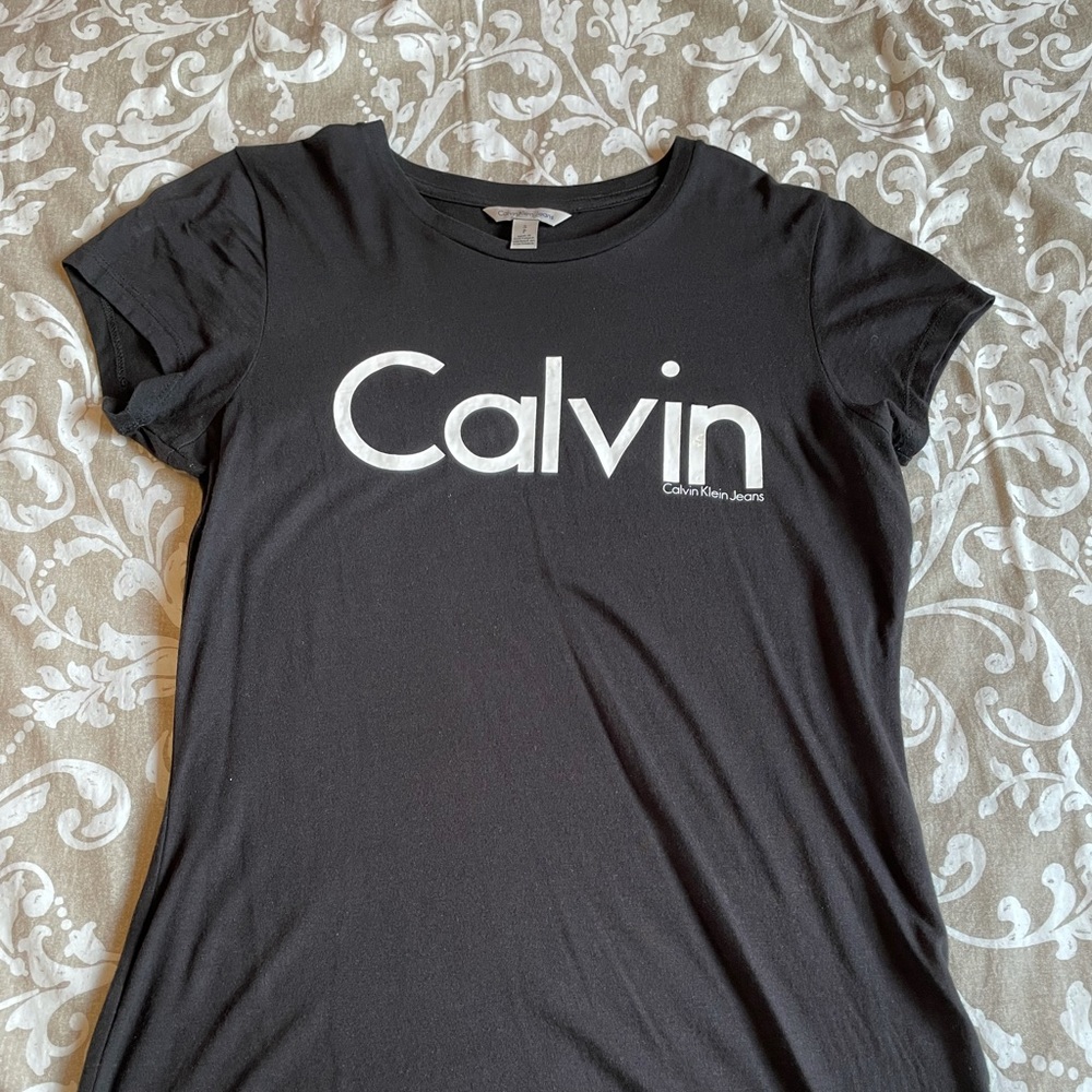 Calvin Klein Simple Logo Tee
